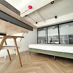 Rooftop Terrace Loft 15 Minute Walk To Zalgiris Arena Apartman