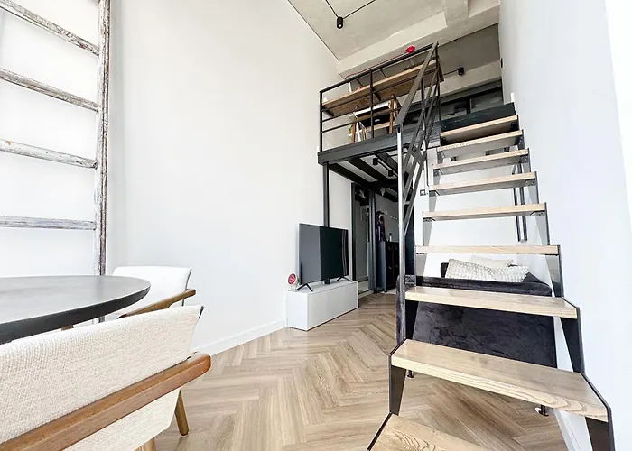 Apartment Rooftop Terrace Loft 15 Minute Walk To Zalgiris Arena Kaunas